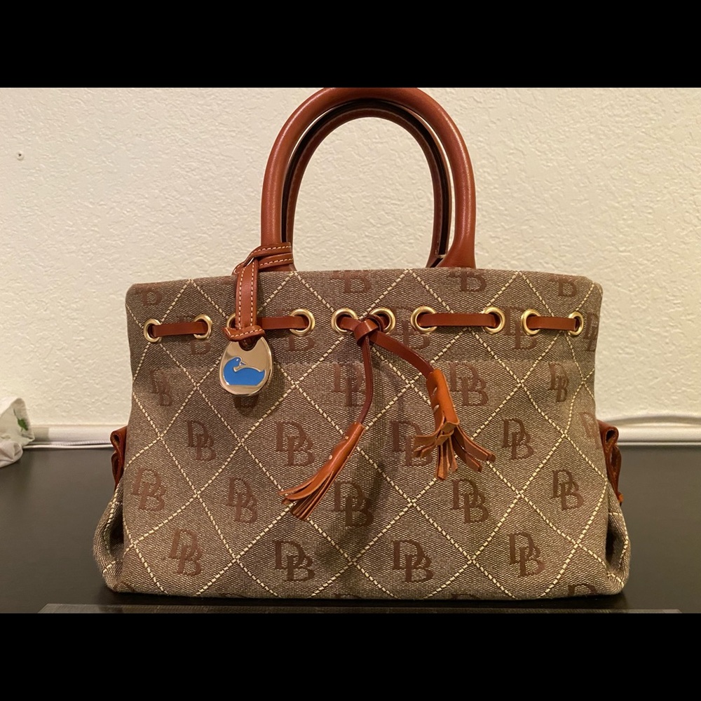 Dooney & Bourke Genuine Logo Handbag Tote Purse NEW